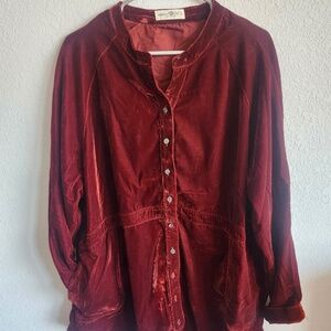 Natural Life size Large rust Velvet shirt with pockets